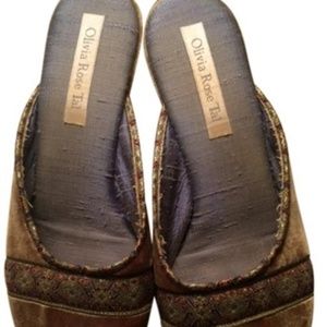 OLIVIA ROSE TAL PEEP TOE WEDGE SLIP-ON